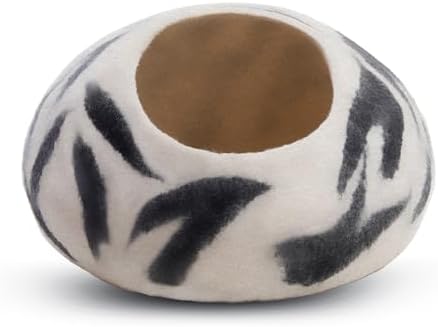 Luxurious Merino Wool Cat Cave - Image 5
