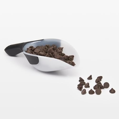 OXO Good Grips Flexible Scoop - Image 6