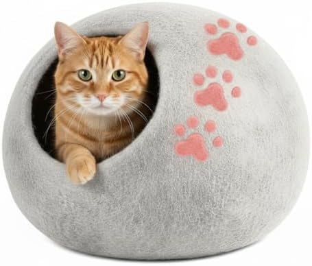 Luxurious Merino Wool Cat Cave by Woolygon