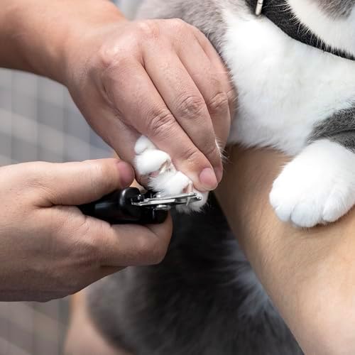 Tweezerman Small Nail Clippers for Pets - Image 6
