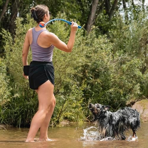 Chuckit! Classic 26M Dog Ball Launcher, Includes Medium 2.5in Ball - Image 2