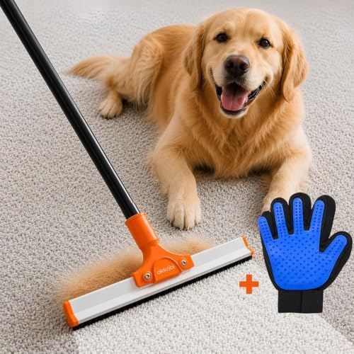 Carpet Rake and Fur Scraper for Pet Hair Removal by Okk%C3%B6bi