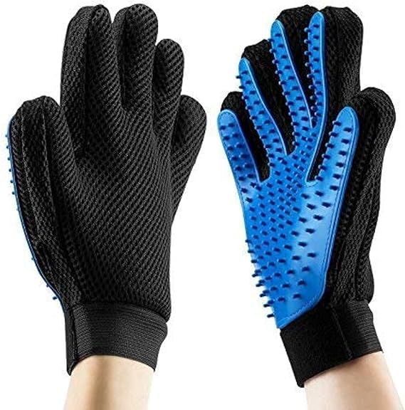Best Pets grooming & cleaning Glove by Unknown