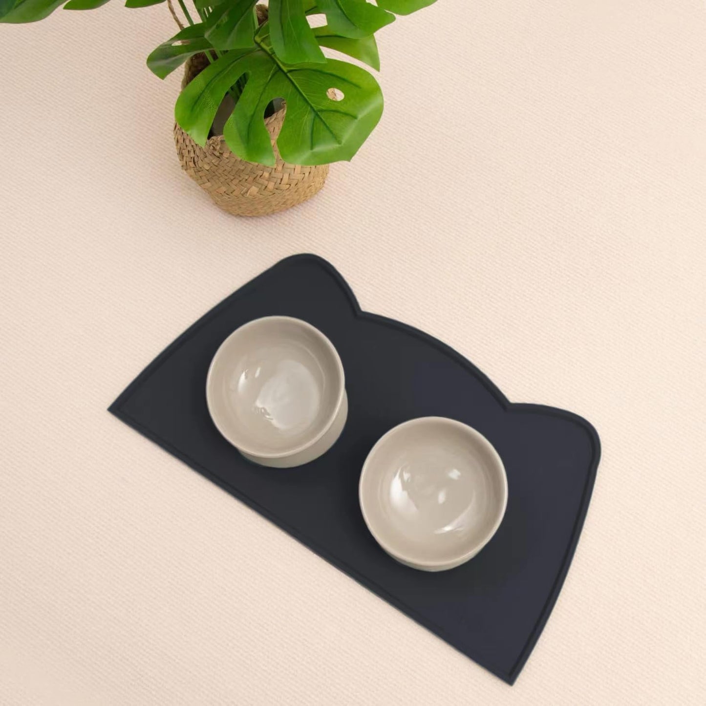 OHMO - Cat Food Mat, Silicone Pet Feeding Mat for Floor Non-Skid Waterproof Dog Water Bowl Tray, Easy to Clean Pet Placemat (Black, 20 * 12'')