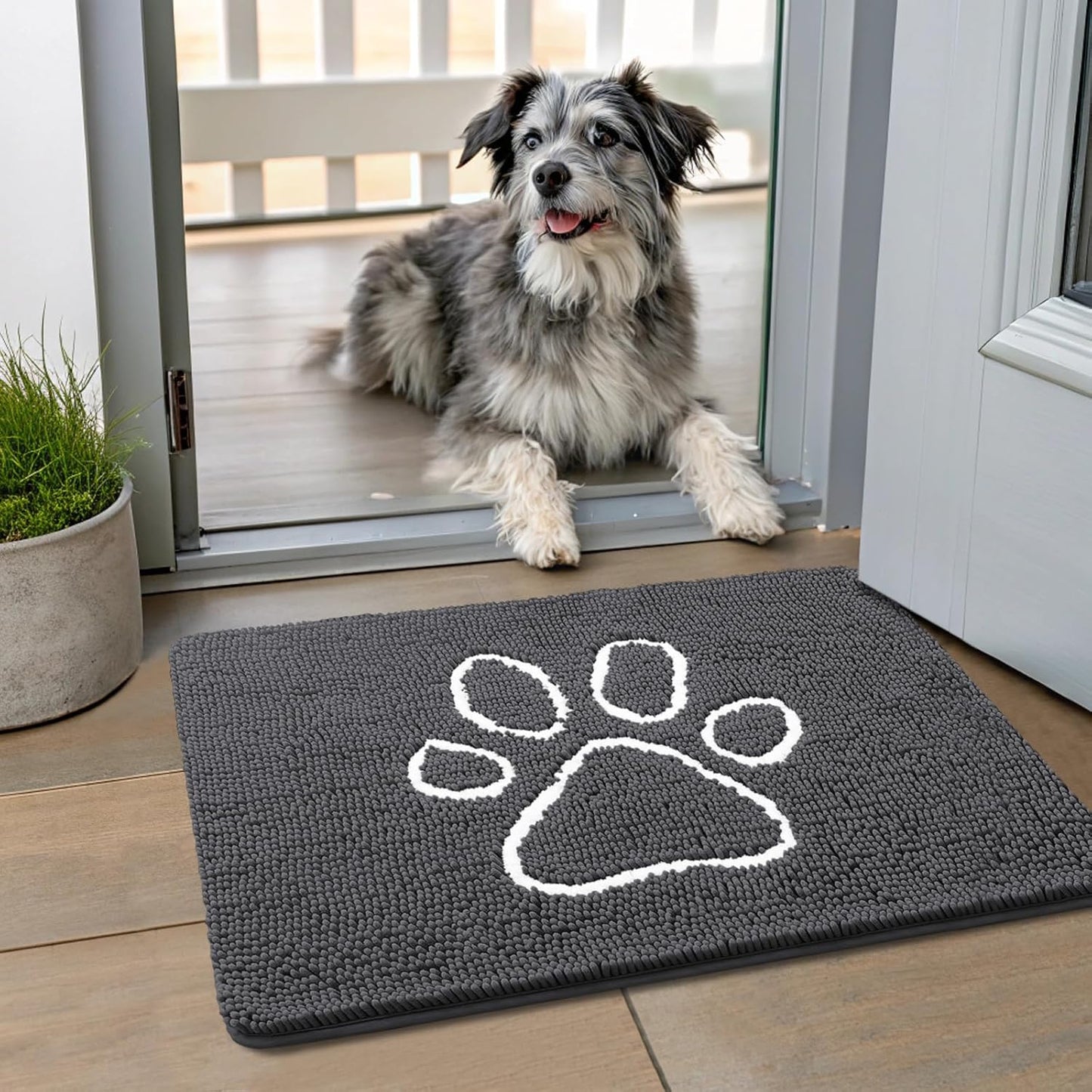 Smiry Dog Door Mat for Muddy Paws, Absorbent Dirt Trapper Non Slip Quick Dry Washable Chenille Mat for Mud Dogs, Entry Rug for Indoor and Outdoor (24x16 Inches, Dark Grey and White)