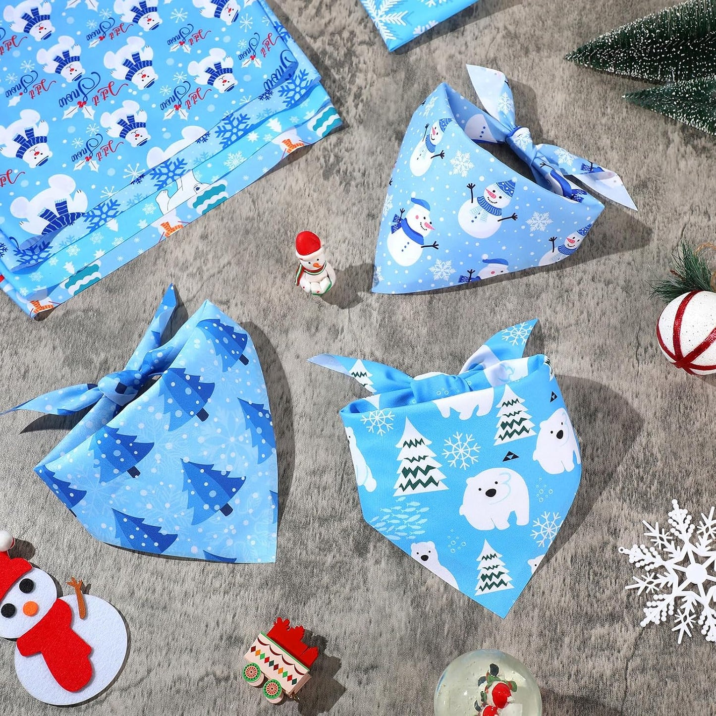 Abbylike 200 Pieces Winter Dog Bandanas Bulk Blue Snowflake Dog Bandanas for Pets Triangle Kerchief Scarf Bibs for Winter Pets Cats Party Costume Accessories (25.6 x 17.7 x 17.7)